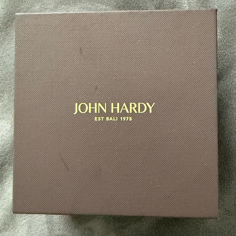 John Hardy scented candle. RARE!